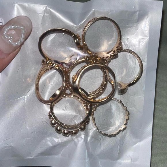 faux gold rings pack of 9 - Picture 5 of 5